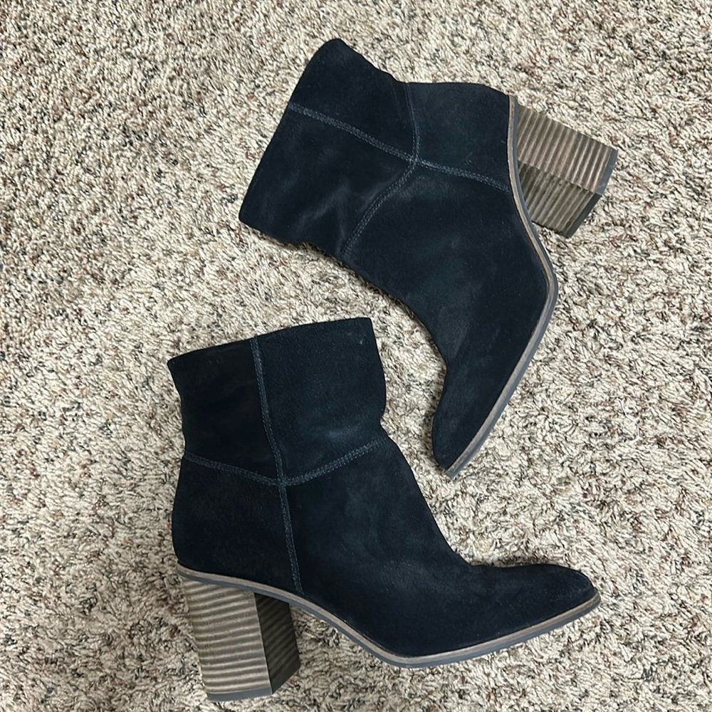 Lucky Brand Jicole Black Suede Booties size 9.5